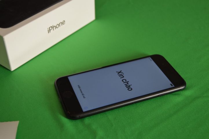 593687-2 iPhone 7 Black 32GB