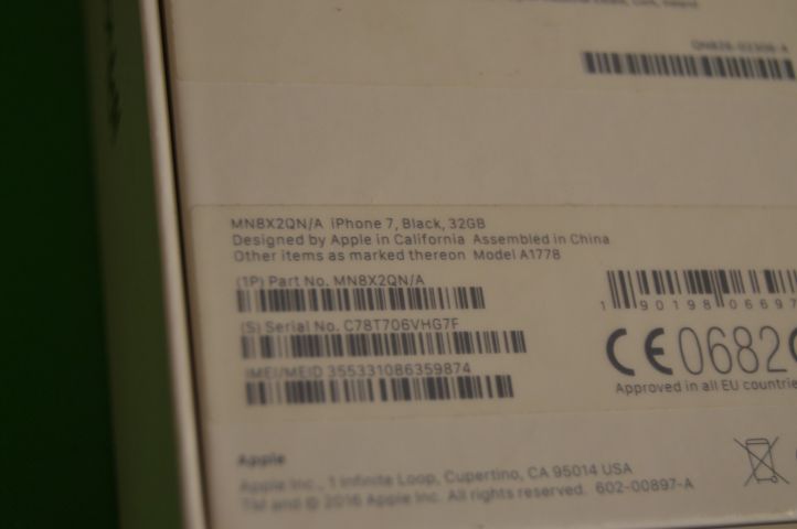 593687-4 iPhone 7 Black 32GB