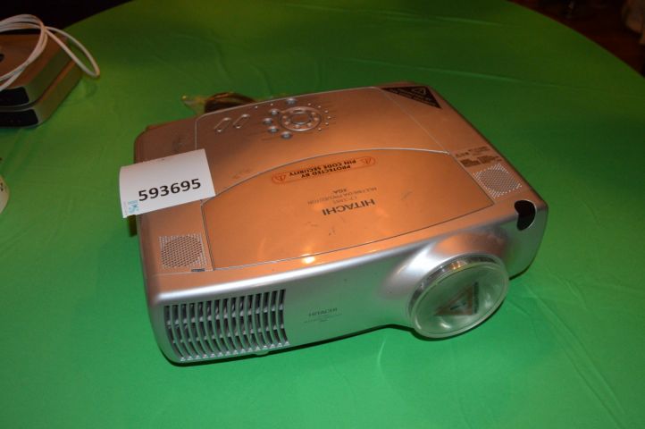 593695-1 Projector Hitachi CP-X885