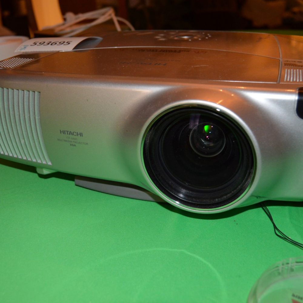 Projector Hitachi CP-X885 | PS Auction