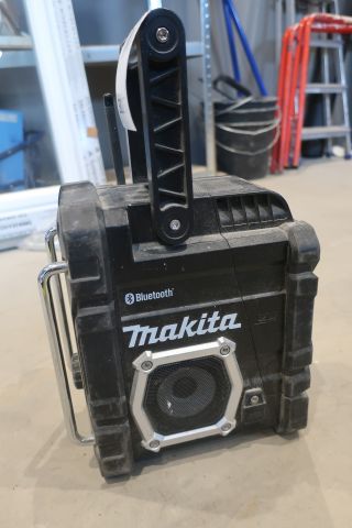 581057-4 Construction Radio, Makita DMR 106