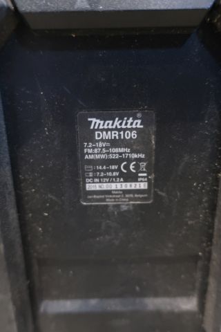 581057-6 Construction Radio, Makita DMR 106