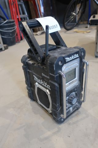 581057-8 Construction Radio, Makita DMR 106