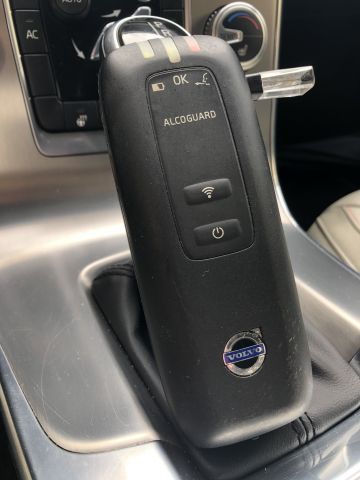 604506-33 Volvo V60 D4 AWD Momentum - 2015