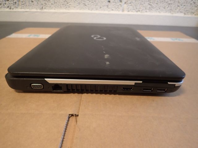 520029-6 Fujitsu Lifebook A512