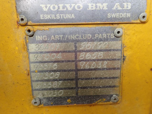 609273-12 Loader Volvo BM