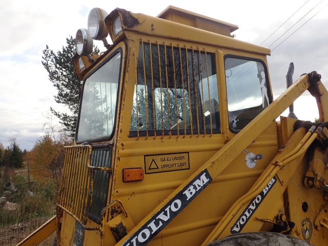 609273-32 Loader Volvo BM