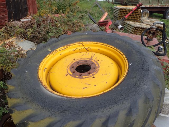 609273-37 Loader Volvo BM