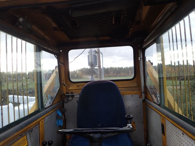 609273-56 Loader Volvo BM