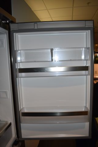 571801-6 Refrigerator / freezer 70 cm Smeg FA390X4