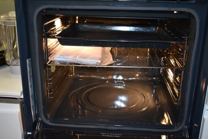 571803-7 Multifunction oven with pyrolysis 60 cm Smeg SFP6390XE - demo