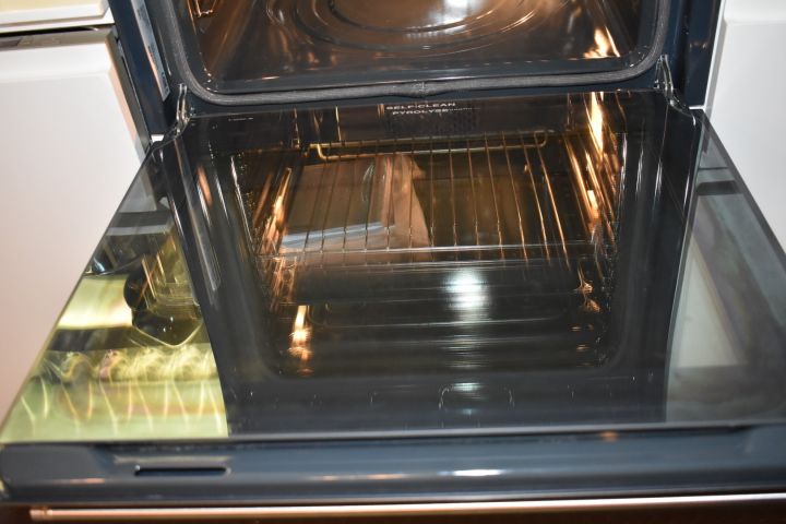 571803-8 Multifunction oven with pyrolysis 60 cm Smeg SFP6390XE - demo