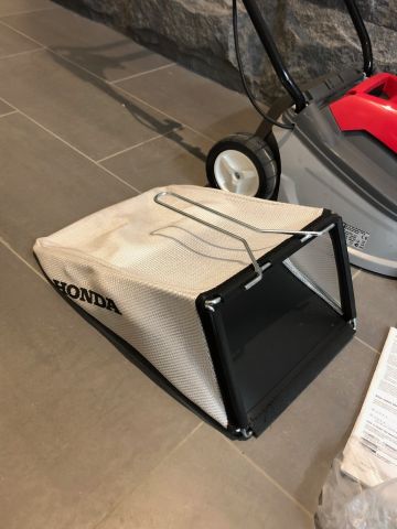 437222-7 Lawn Mower Honda HRE 370