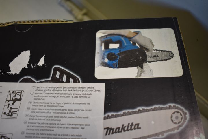 571128-4 Makita chain saw DUC302Z