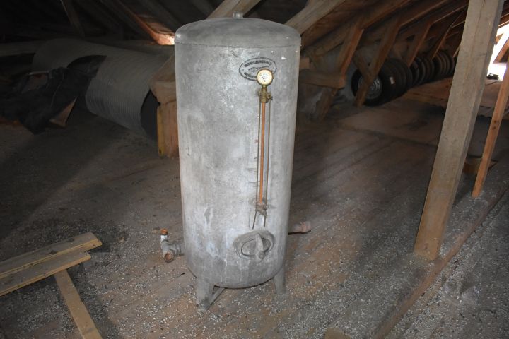 571143-1 Hydrofor 300L Stockholm galvanizing plant