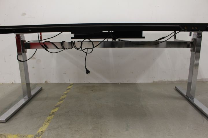 604542-4 High-lowable desk Linak