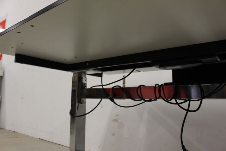 604543-5 High-lowable desk Linak