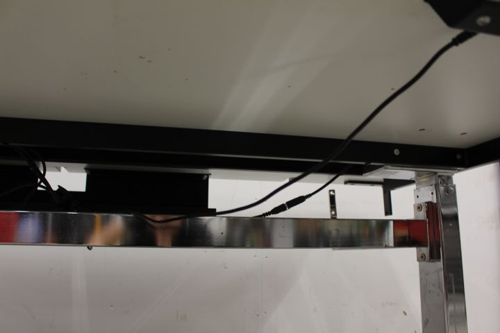 604543-6 High-lowable desk Linak