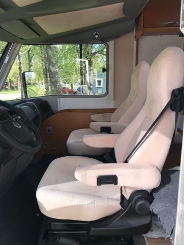 609292-16 Camper van LMC Liberty 690 EOG422 - 08