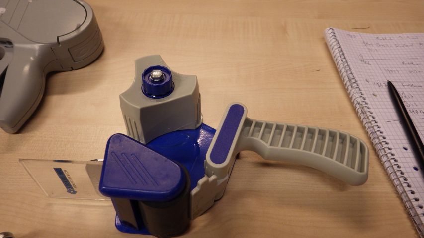 505909-5 Price tag + stapler