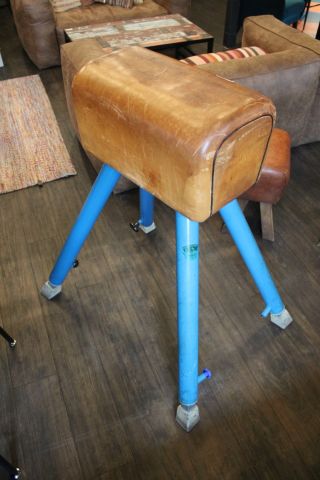 609646-2 Gymnastikplint plinthäst höjd 110cm