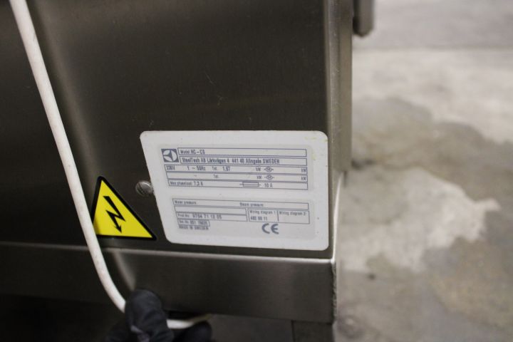 Värmeskåp Electrolux med insats, saknar handtag. - Auktioner online ...