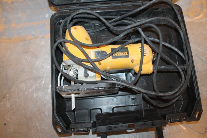 602758-3 DeWalt jigsaw DW343