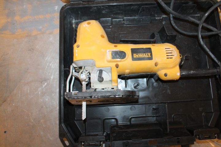 602758-1 DeWalt jigsaw DW343