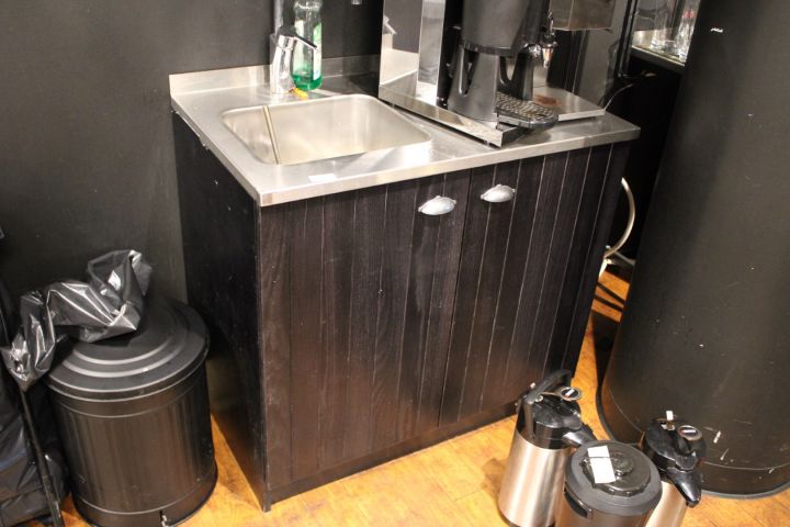 609773-1 Diskbänk/kaffebänk 100x60x80cm