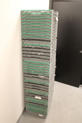 609775-2 Plastbackar returlådor 35st