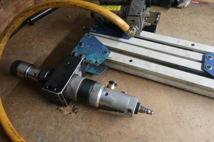 581109-2 Threaded arm, VERTEX