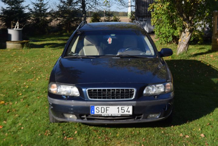 611539-8 Volvo V70 T5 (SDF 154) -2000