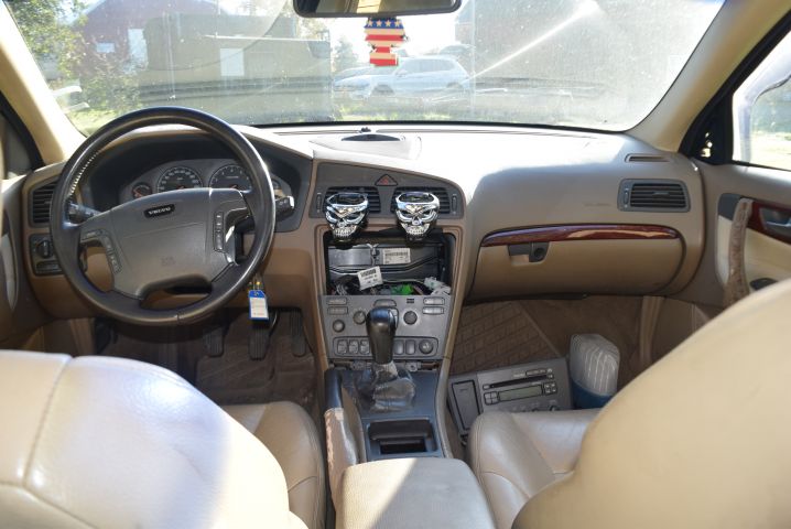 611539-10 Volvo V70 T5 (SDF 154) -2000