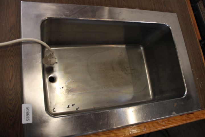 608685-4 Buffet wagon with cold and heat