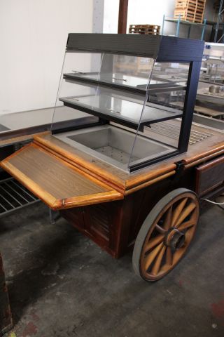 608685-2 Buffet wagon with cold and heat