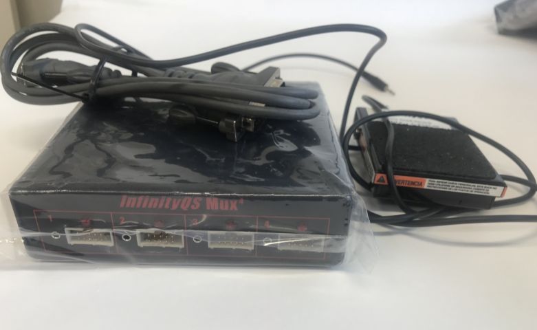 612892-1 InfinityQS Mux gauge multiplexer with a pedal
