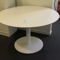 602985-1 1 round table