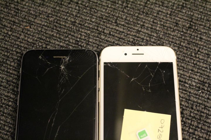 602377-3 Apple iPhone 6S 2 pcs