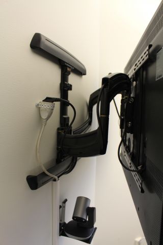 602994-5 TV Samsung LH55DCE 55 "with wall mount