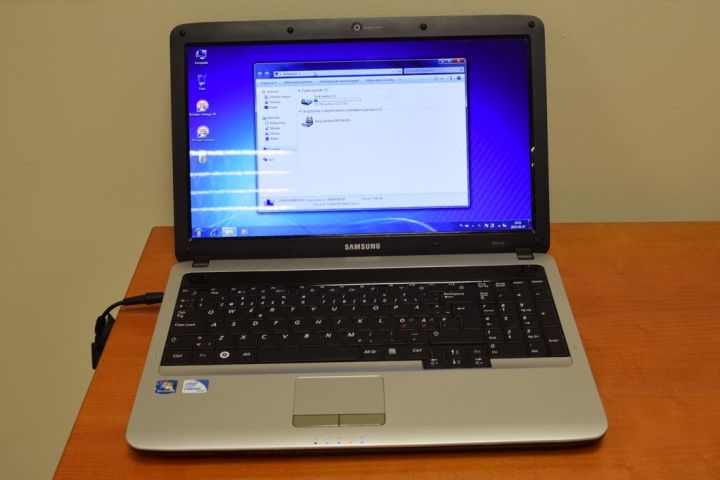 613123-1 Samsung Notebook NP-RV510, NR6