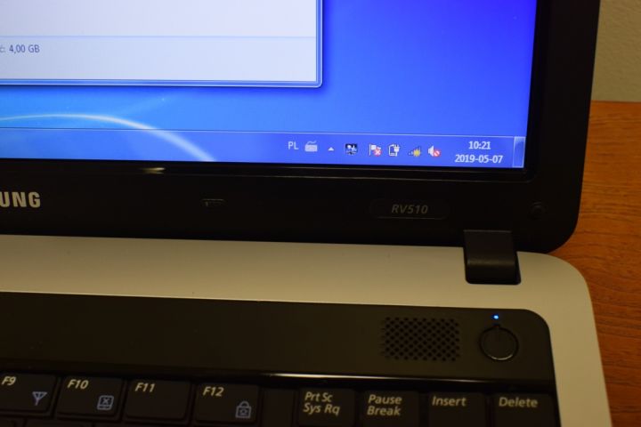 613123-3 Samsung Notebook NP-RV510, NR6