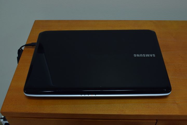 613123-5 Samsung Notebook NP-RV510, NR6