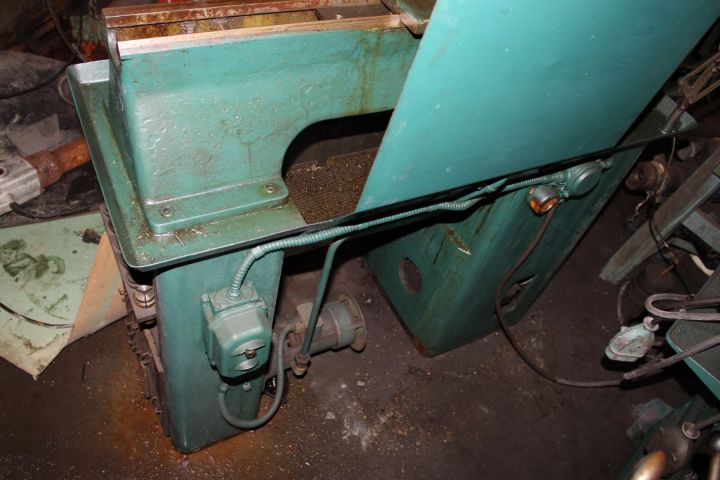 612512-6 Svarv med kapmaskin Blomqvist R22/25