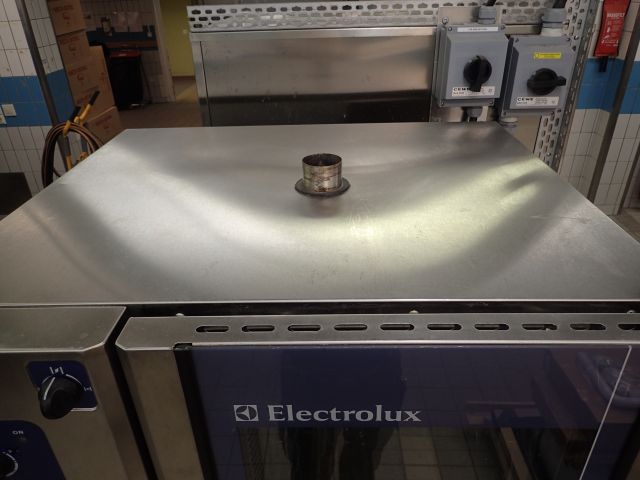 576085-12 Electrolux C 10 P