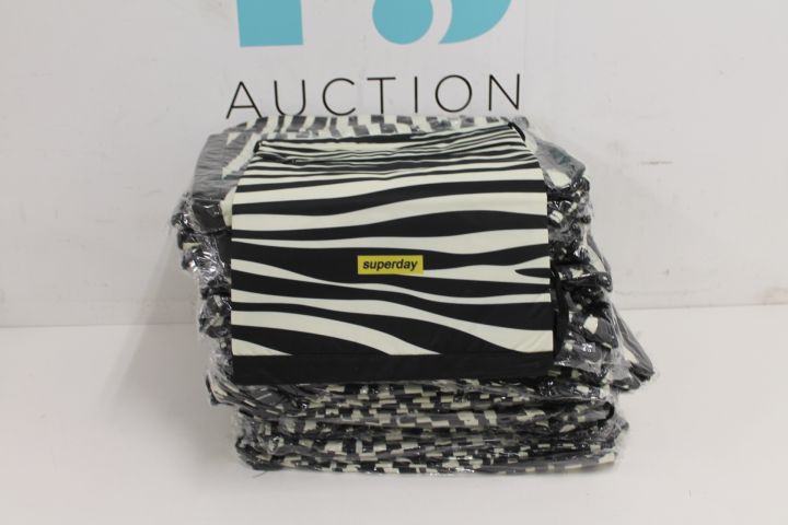 551052-2 Superday Fitness bag / Gym bag Zebra colored 89 pcs NEW!