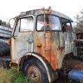 613705-6 A-tractor Volvo F85 (missing engine) - 1972