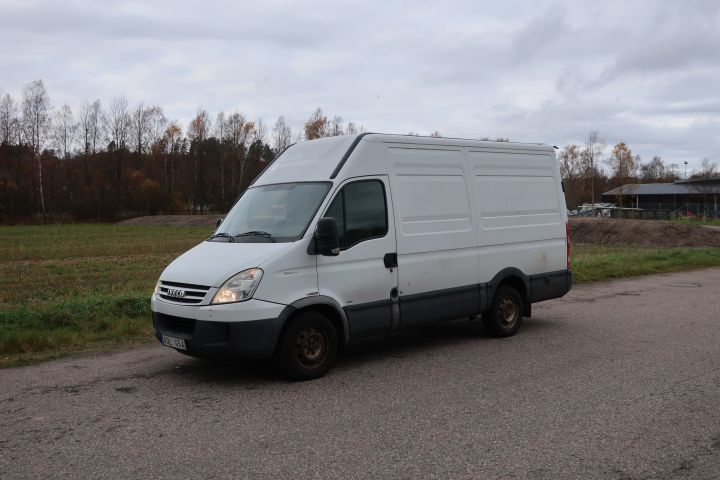 613753-1 Truck IVECO DAILY - 2008