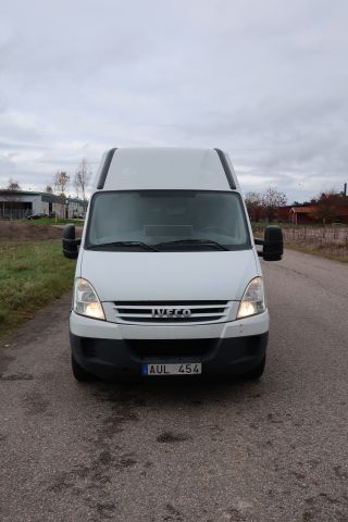 613753-2 Truck IVECO DAILY - 2008