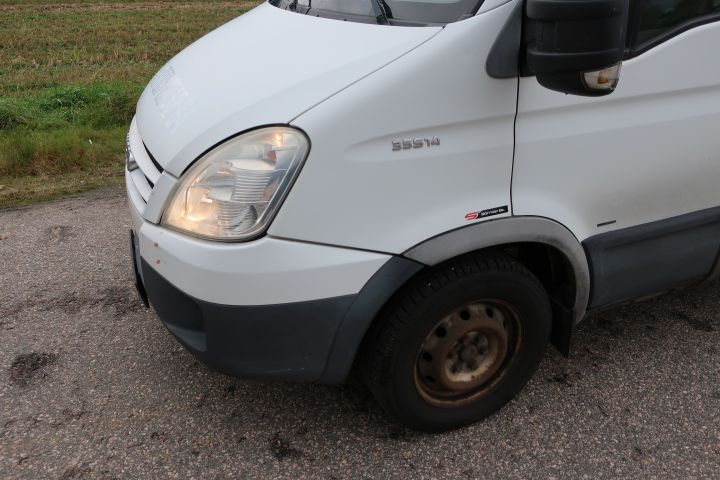 613753-9 Truck IVECO DAILY - 2008