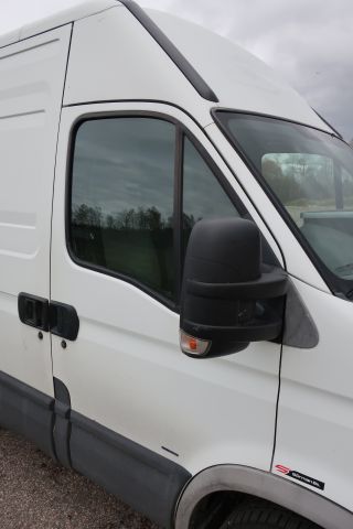 613753-15 Truck IVECO DAILY - 2008